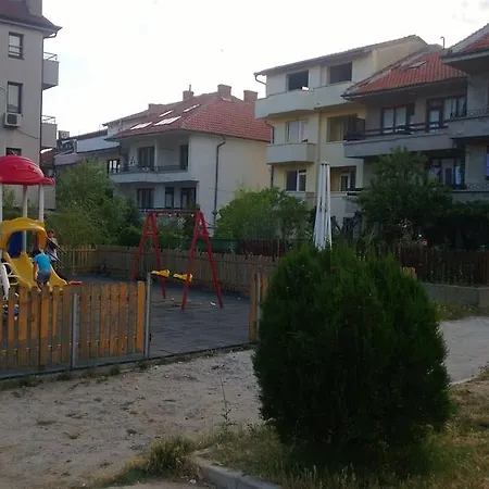 Хотел Family Vadjo Созопол